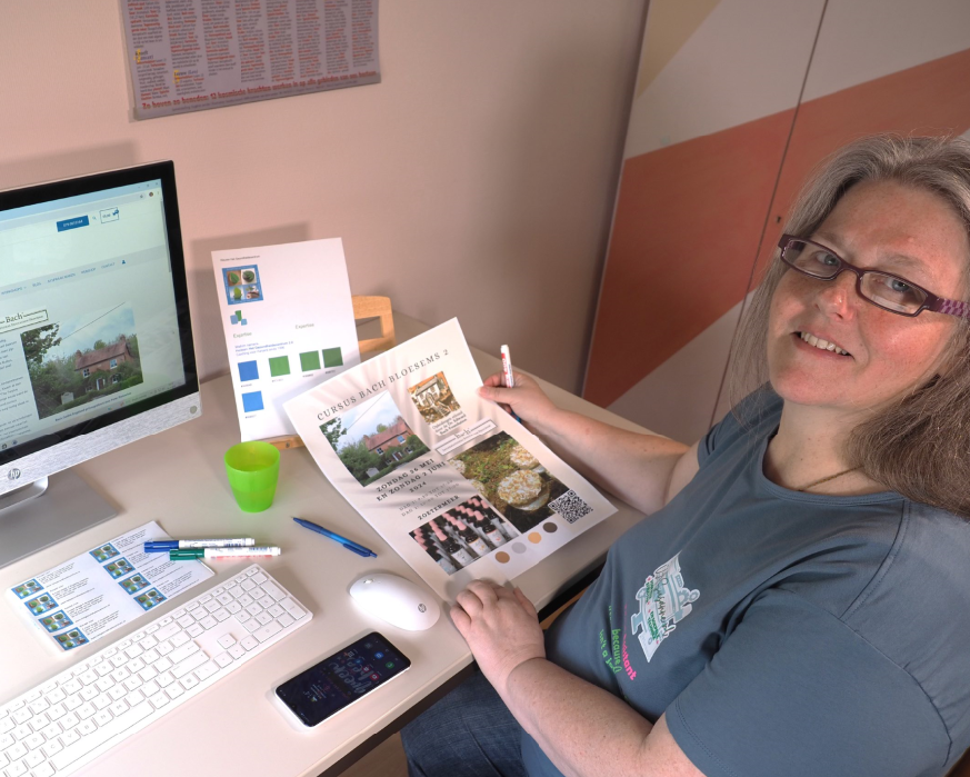 Susanne met HGC bach bloesem voorbeelden vierkanter